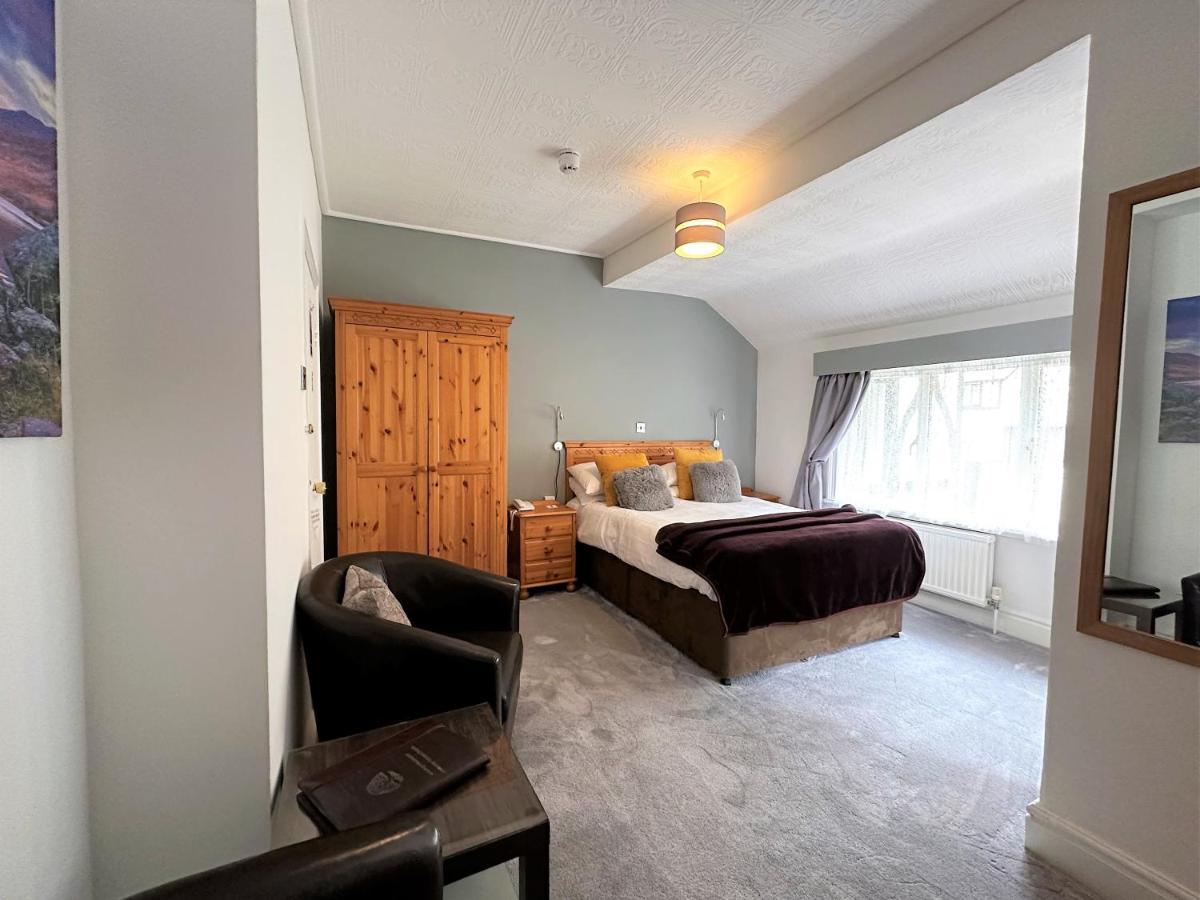 Craig-Y-Dderwen Riverside Hotel Бетс-и-код Екстериор снимка